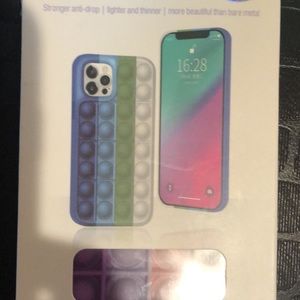 IPhone 12/12pro fidget case new